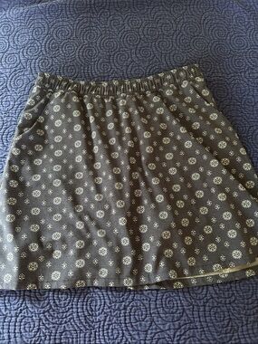 Toad&Co Black Mini Skirt with White Floral Medallions